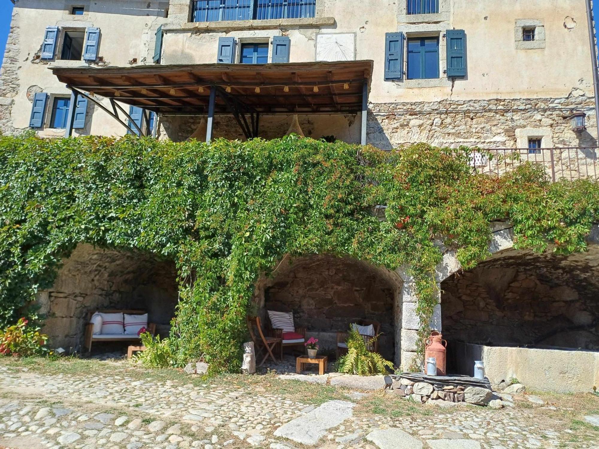 Le Chateau Brangoly (Adults Only) Enveitg 外观 照片